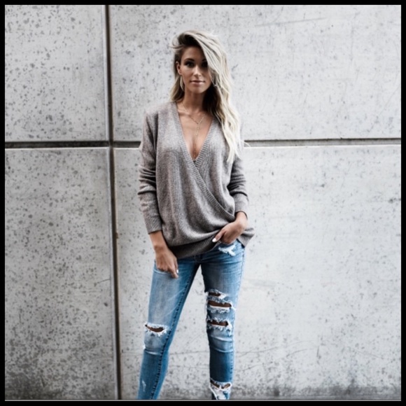 Crossover Sweater - Picture 4 of 6